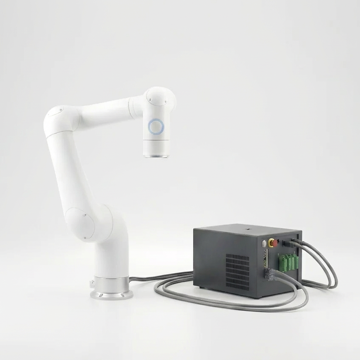 AI-MANIPULATOR
